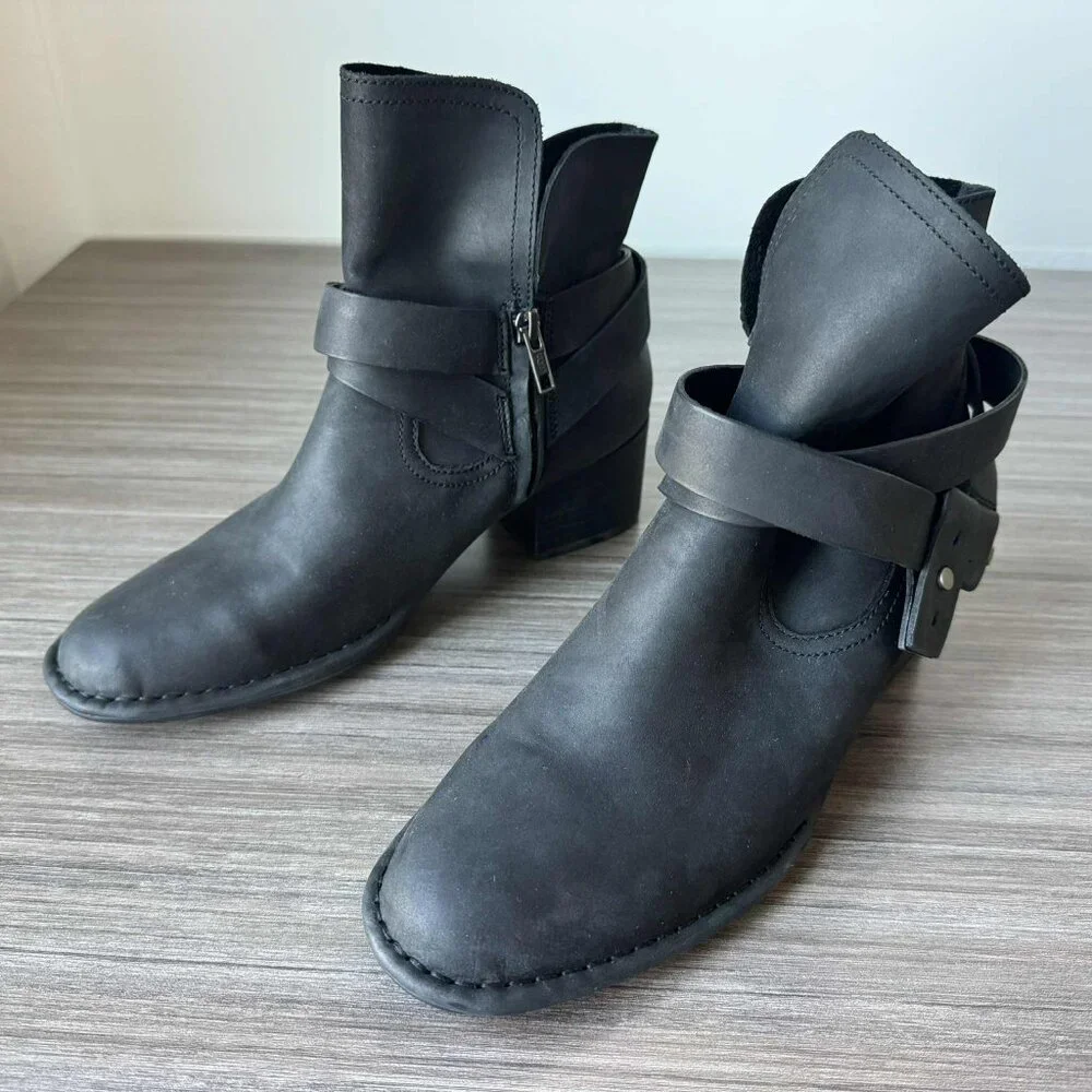 UGG Women's Elysian Zip Up Ankle Boots Bootie $170 in Black 1095792